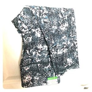 Gaiam The Om Fit green leggings